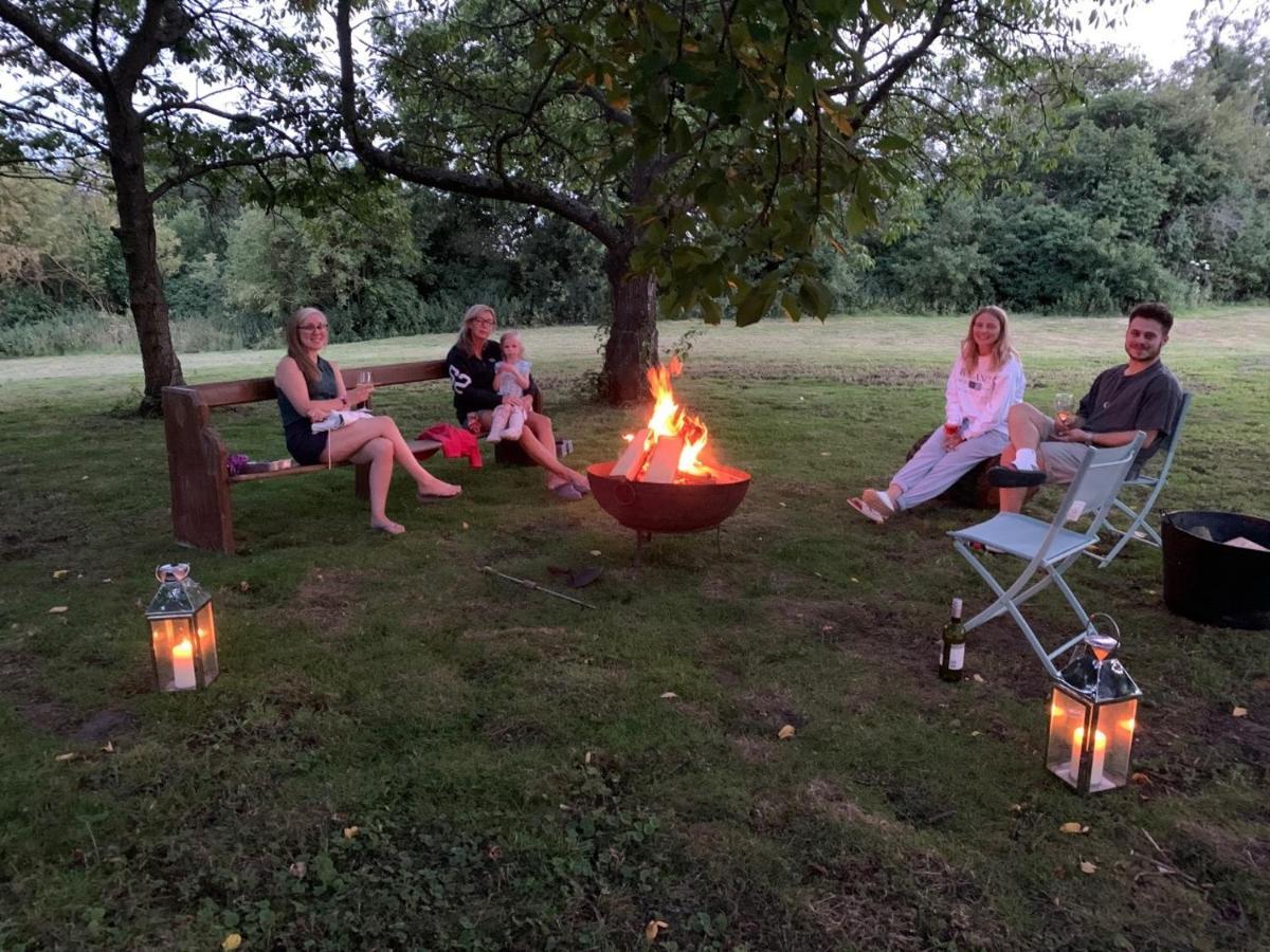 Truly Kentish Holiday Lets Teynham Esterno foto